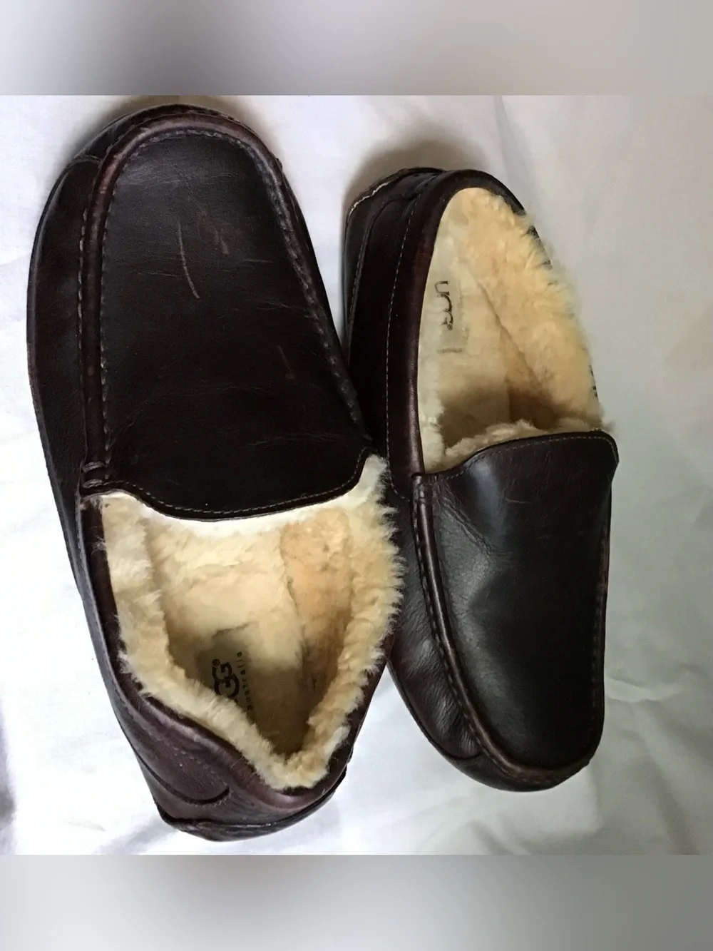 UGG classic slip